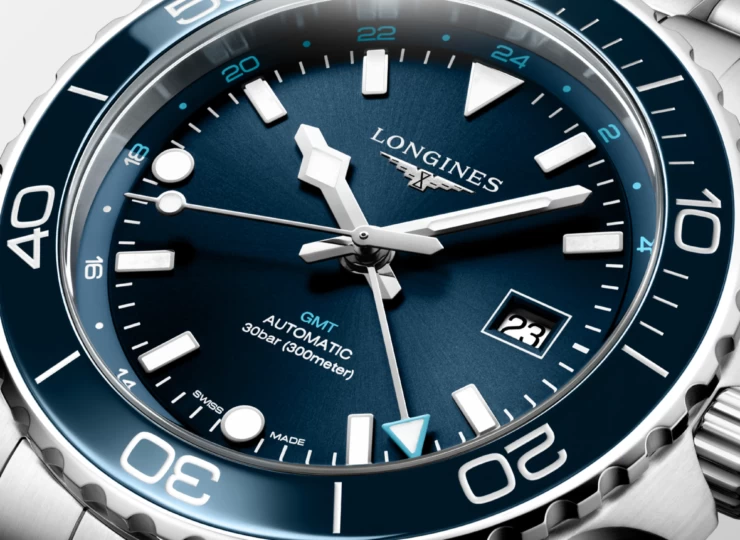 LONGINES ハイドロコンクエスト GMT 43mm ブルー「サンレイ」文字盤 ステンレススティールとセラミック ブレスレット L3.890.4.96.6