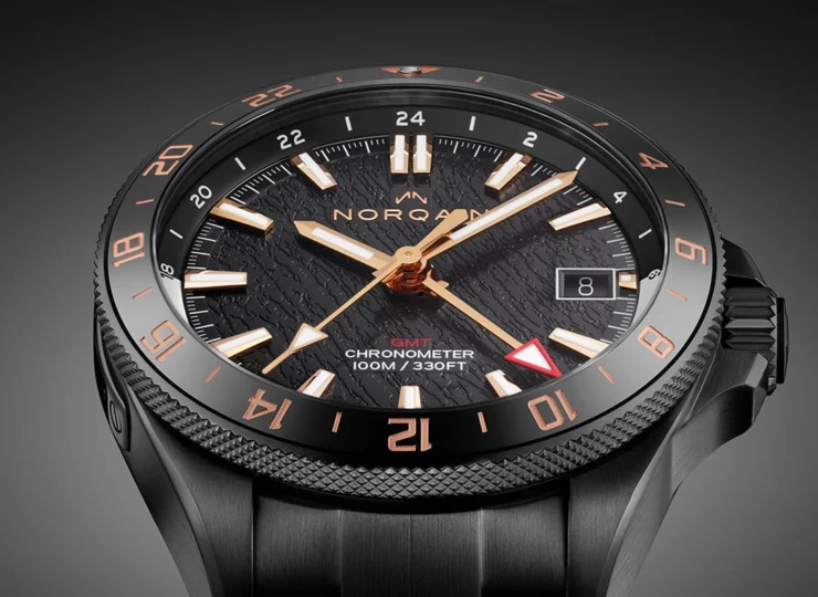 NORQAIN Adventure NEVEREST GMT Glacier 41mm ブラック文字盤 DLC加工のステンレススチールブレスレット N1100.22B02.B01.B01