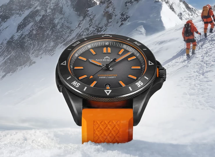 NORQAIN Adventure NEVEREST Limited Edition 40mm ブラック文字盤 マウンテンデザインの施されたオレンジラバーストラップ N1300.08B01.B01.R02