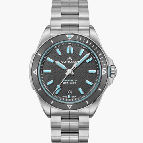 Adventure 40mm ライトブルー文字盤 ステンレススチールブレスレット フォールディングクラスプ
