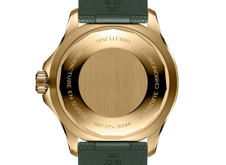 BREITLING スーパーオーシャン オートマチック 42 グリーン文字盤 N17375201L1S1
