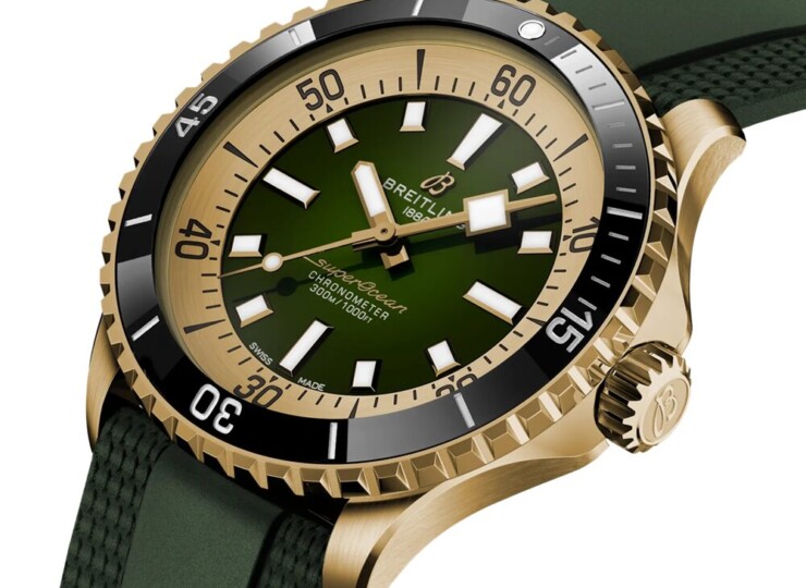 BREITLING スーパーオーシャン オートマチック 42 グリーン文字盤 N17375201L1S1