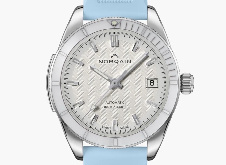 NORQAIN Adventure 37mm ホワイト文字盤 ライトブルーラバー N1800.08S05.W01.R01