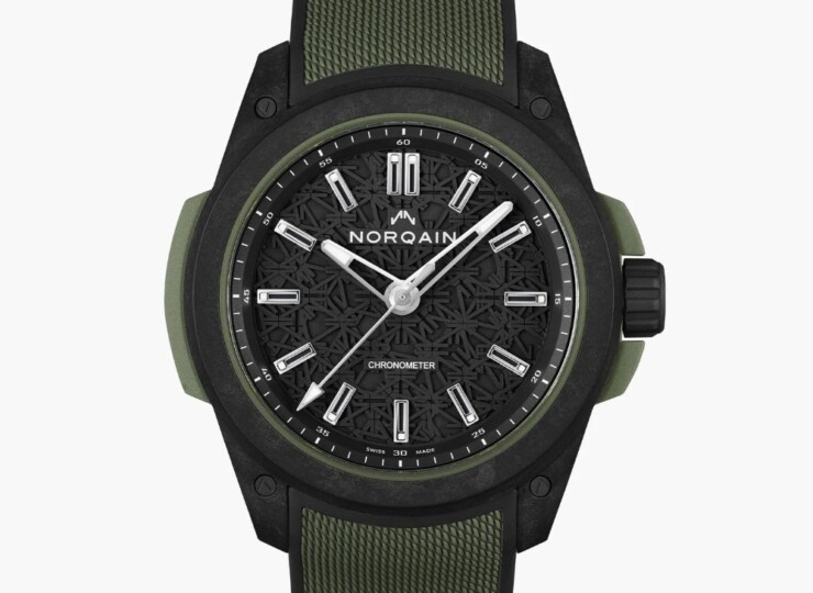 NORQAIN Wild ONE 42mm ブラック スケルトン文字盤 カーキミラネーゼデザインの一体型ラバーストラップ ピンバックル N3000.21Q24.B02.R02