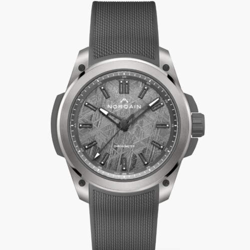 Wild ONE Meteorite Special Edition 42mm ブラック文字盤 グレーメッシュラバーストラップ フォールディングクラスプ
