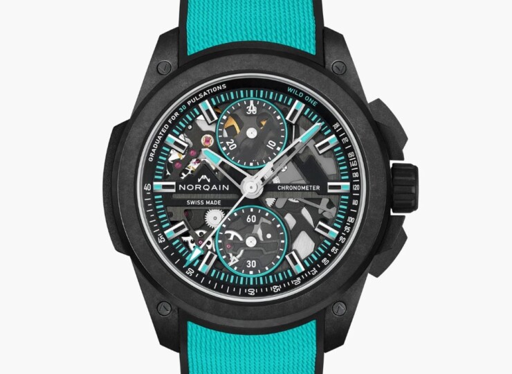 NORQAIN Wild ONE Skeleton Chrono 42mm ブラック スケルトン文字盤 ターコイズミラネーゼデザインの一体型ラバーストラップ フォールディングクラスプ N3002.40Q01.B07.R04
