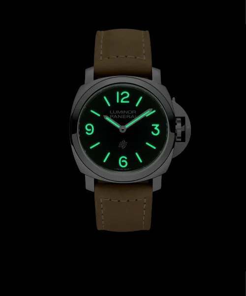 PANERAI ルミノール ベース ロゴ 44mm スティール ブラック文字盤 PAM01086