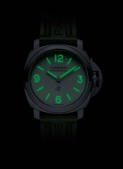 PANERAI ルミノール ベース ロゴ 44mm スティール ホワイト文字盤 PAM01087