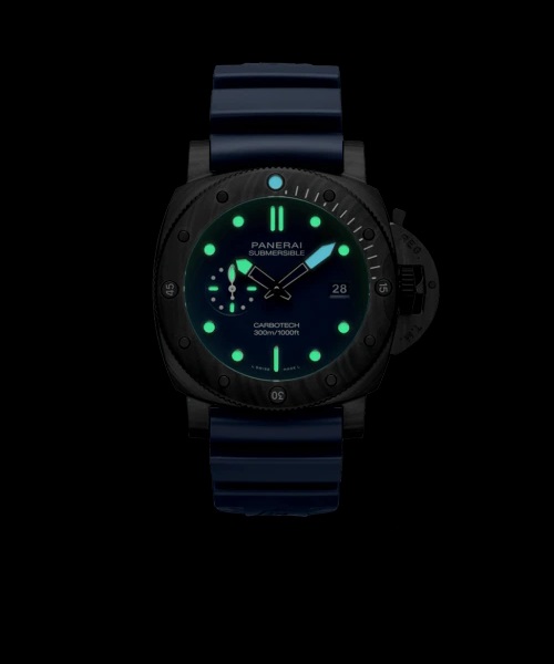 PANERAI サブマーシブル 44mm カーボテック™ ブルー文字盤 PAM01232