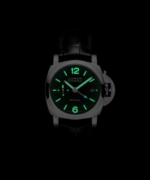 PANERAI ルミノール GMT 40mm スティール ブラック文字盤 PAM01365