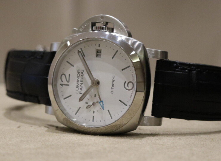 PANERAI ルミノール GMT 40mm スティール ホワイト文字盤 PAM01367
