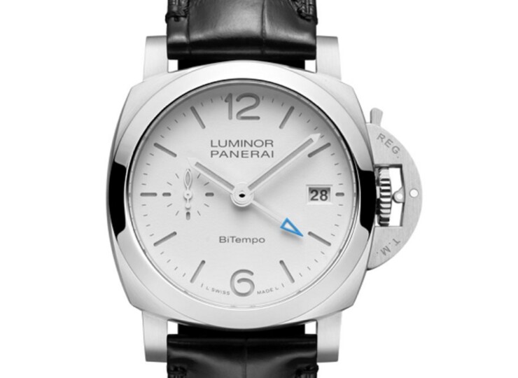 PANERAI ルミノール GMT 40mm スティール ホワイト文字盤 PAM01367