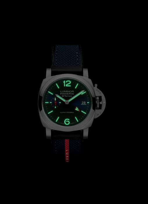 PANERAI ルミノール ルナ・ロッサ GMT 40mm スティール ブルー文字盤 PAM01404