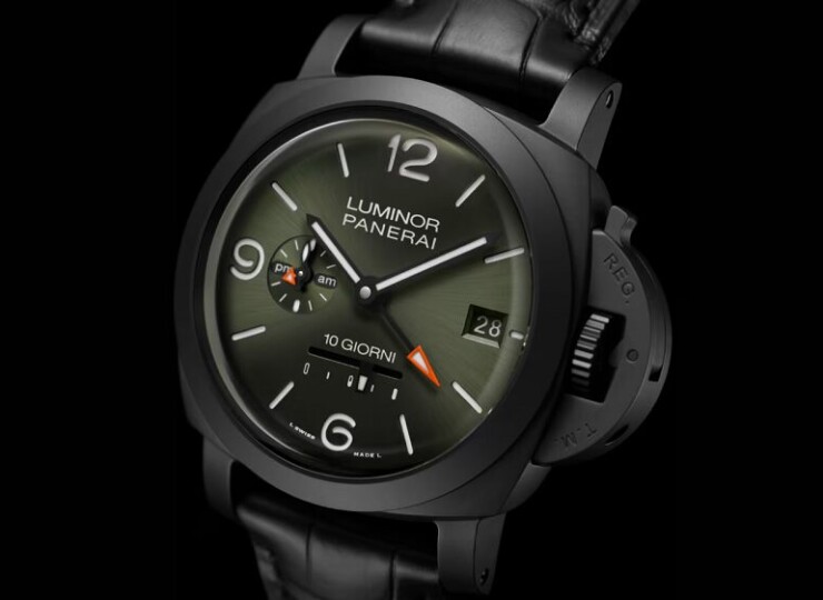 PANERAI ルミノール ディエチ ジョルニ GMT チェラミカ 44mm セラミック グリーン文字盤 PAM01483