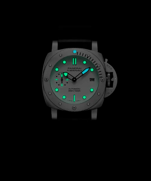 PANERAI サブマーシブル 42mm スティール ホワイト文字盤 PAM01590