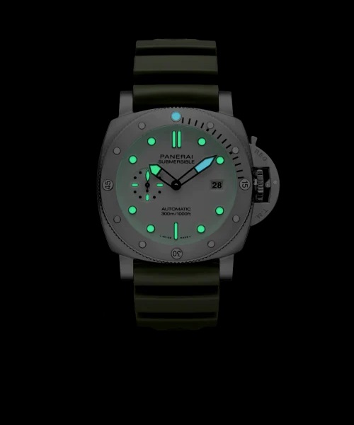 PANERAI サブマーシブル 44mm スティール ホワイト文字盤 PAM01595