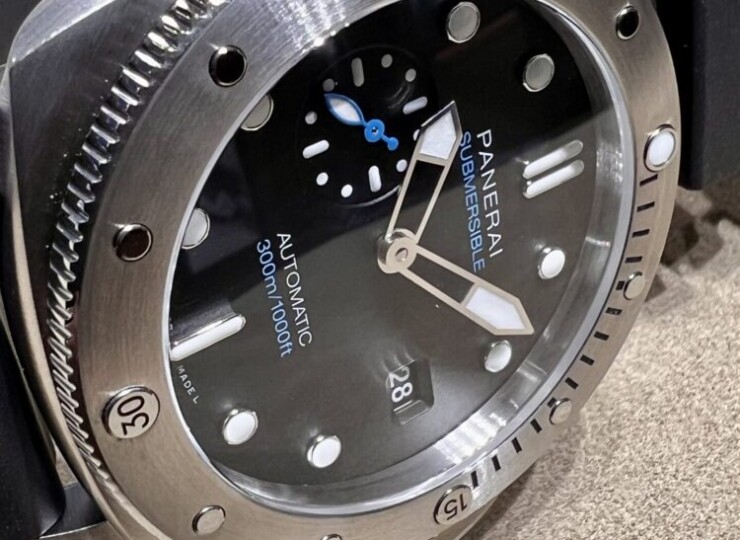 PANERAI サブマーシブル 44mm スティール ブラック文字盤 ラバー・ストラップ PAM01596
