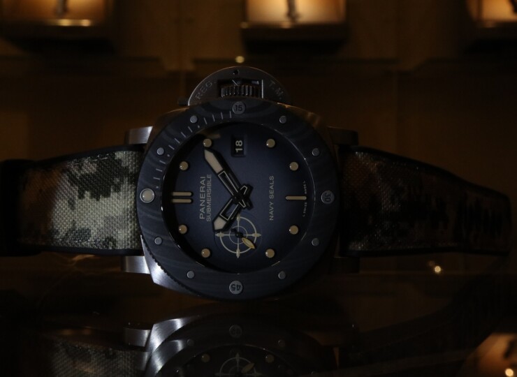 PANERAI サブマーシブル ネイビーシールズ 47mm チタン ブラック文字盤 PAM01669