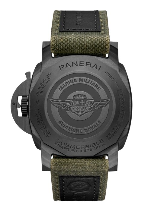 PANERAI サブマーシブル マリーナ ミリターレ 44mm カーボテック™ グリーン文字盤 PAM01698
