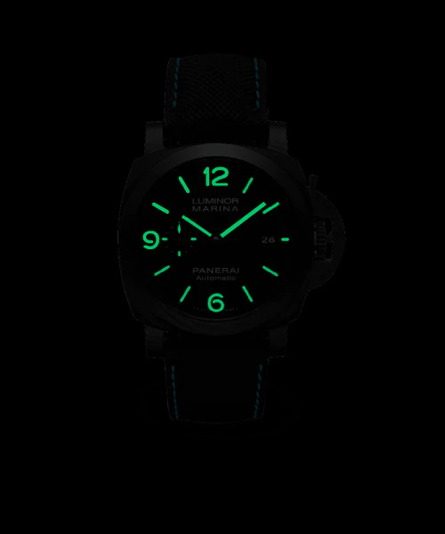 PANERAI ルミノール マリーナ 44mm カーボテック™ ブラック文字盤 テキスタイル・ストラップ PAM02661