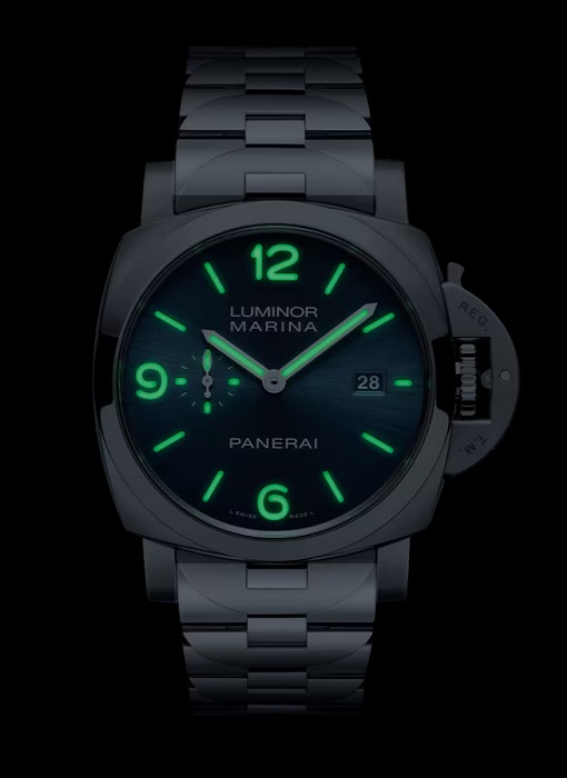 PANERAI ルミノール マリーナ 44mm スティール ライトブルー文字盤 PAM03323