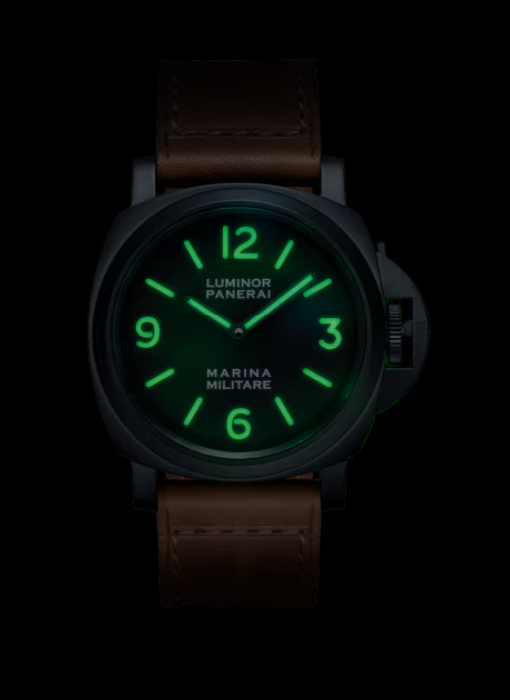 PANERAI ルミノール マリーナ ミリターレ 44mm DLCスティール ブラック文字盤 PAM05218