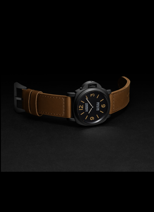 PANERAI ルミノール マリーナ ミリターレ 44mm DLCスティール ブラック文字盤 PAM05218