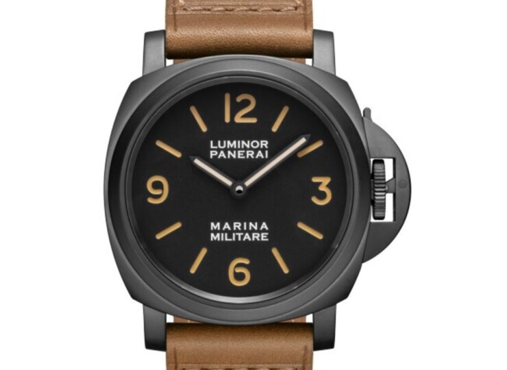 PANERAI ルミノール マリーナ ミリターレ 44mm DLCスティール ブラック文字盤 PAM05218