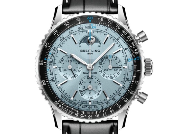 BREITLING ナビタイマー B19 クロノグラフ 43 パーペチュアルカレンダー アイスブルー文字盤 PB1920251C1P1