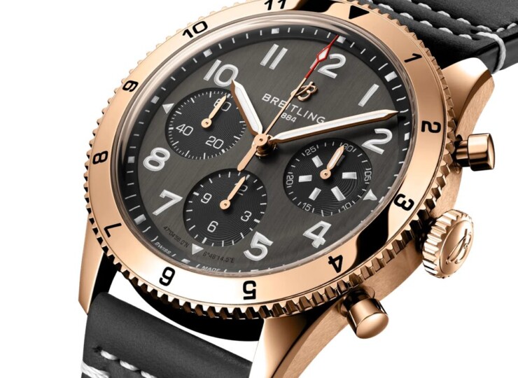 BREITLING クラシック アヴィ クロノグラフ 42 P-51 マスタング ブラック文字盤 18Kレッドゴールド R233801A1B1X1