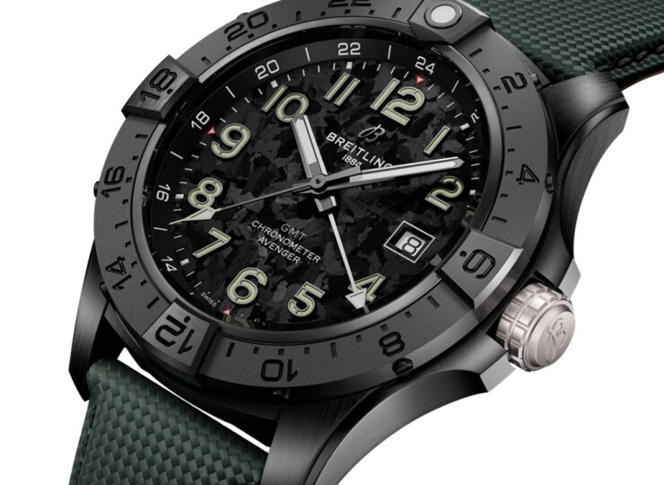 BREITLING アベンジャー オートマチック GMT 44 ナイトミッション カーボン文字盤 S32320101B1X1