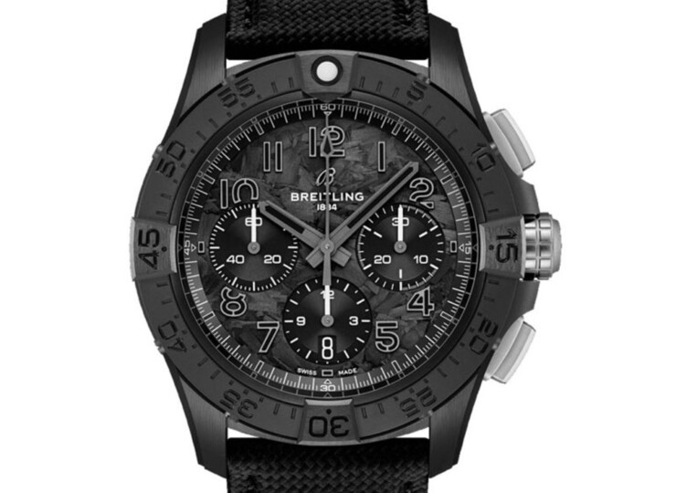BREITLING アベンジャー B01 クロノグラフ 42 ナイト ミッション カーボン文字盤 アンスラサイト・レザー・ストラップ SB0146101B2X1