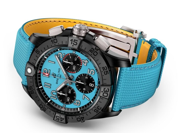 BREITLING アベンジャー B01 クロノグラフ 42 ナイト ミッション ターコイズ文字盤 SB0146101L1X1