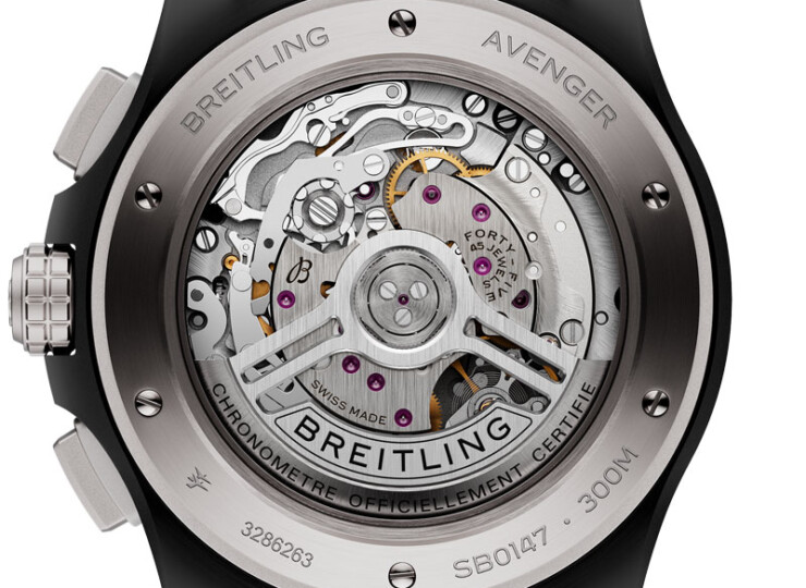BREITLING アベンジャー B01 クロノグラフ 44 ナイト ミッション カーボン文字盤 SB0147101B1X1