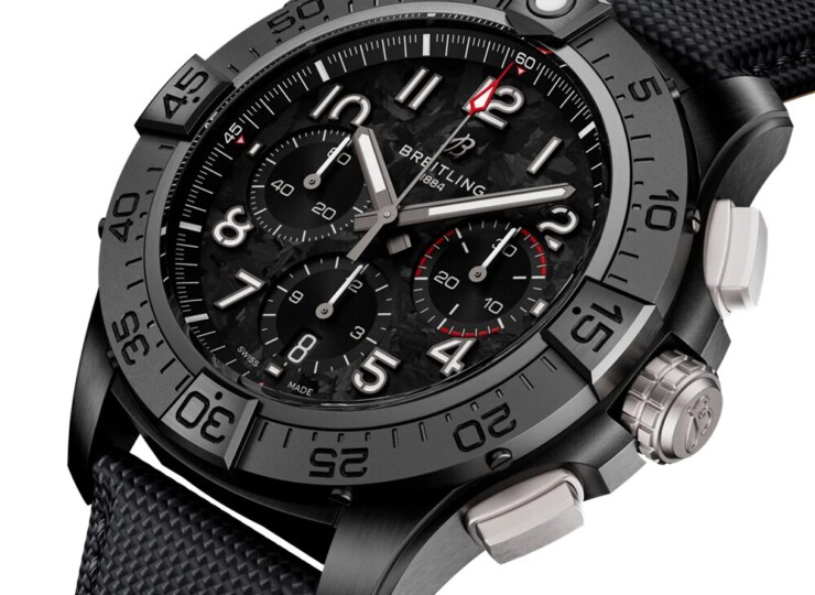 BREITLING アベンジャー B01 クロノグラフ 44 ナイト ミッション カーボン文字盤 SB0147101B1X1