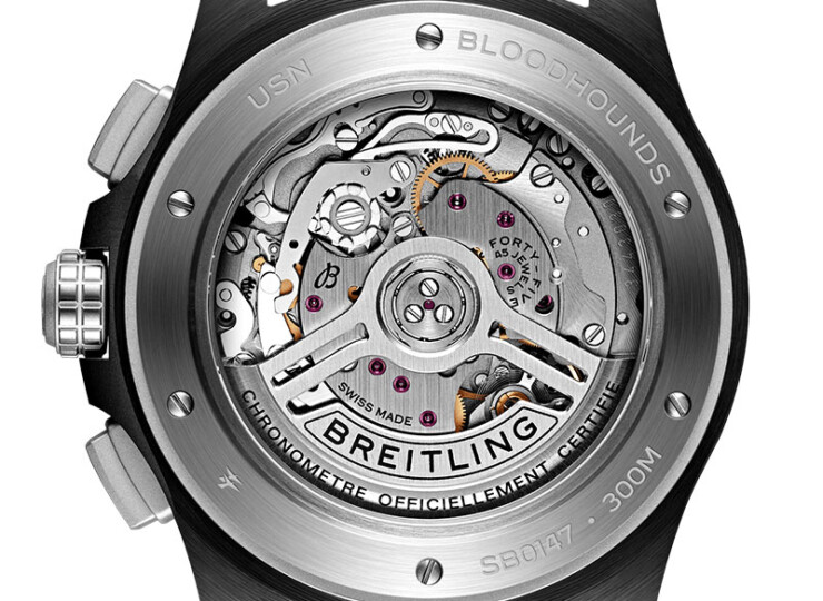 BREITLING アベンジャー B01 クロノグラフ 44 ナイト ミッション ブラッドハウンズ アンスラサイト文字盤 SB01472A1B1X1