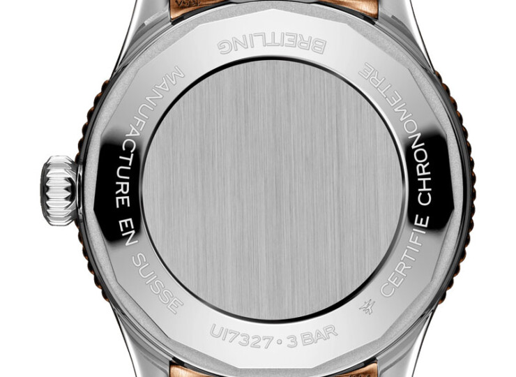 BREITLING ナビタイマー オートマチック 36 マザーオブパール文字盤 ステンレススティール & 18Kレッドゴールド U17327211A1U1