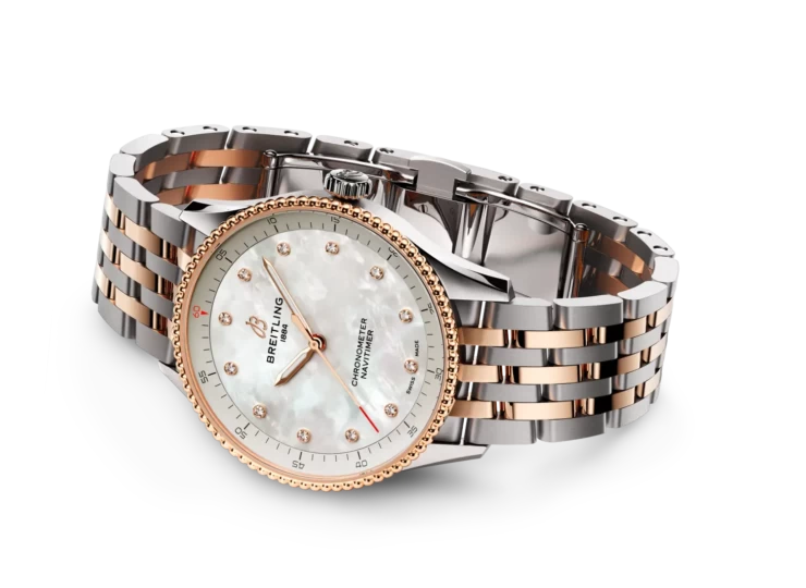 BREITLING ナビタイマー 32 マザーオブパール文字盤 ステンレススティール & 18Kレッドゴールド U77320E61A1U1