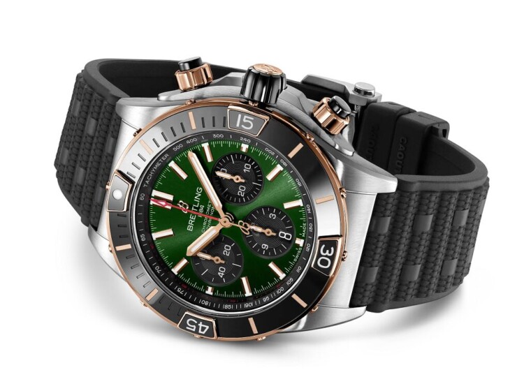 BREITLING スーパー クロノマット B01 44 グリーン文字盤 ステンレススティール & 18Kレッドゴールド UB0136251L1S1