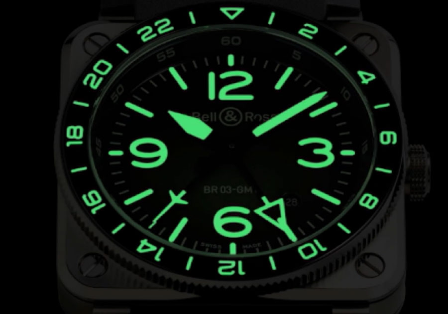 ベル&ロス BR-03 GMT Green Lum 着用写真