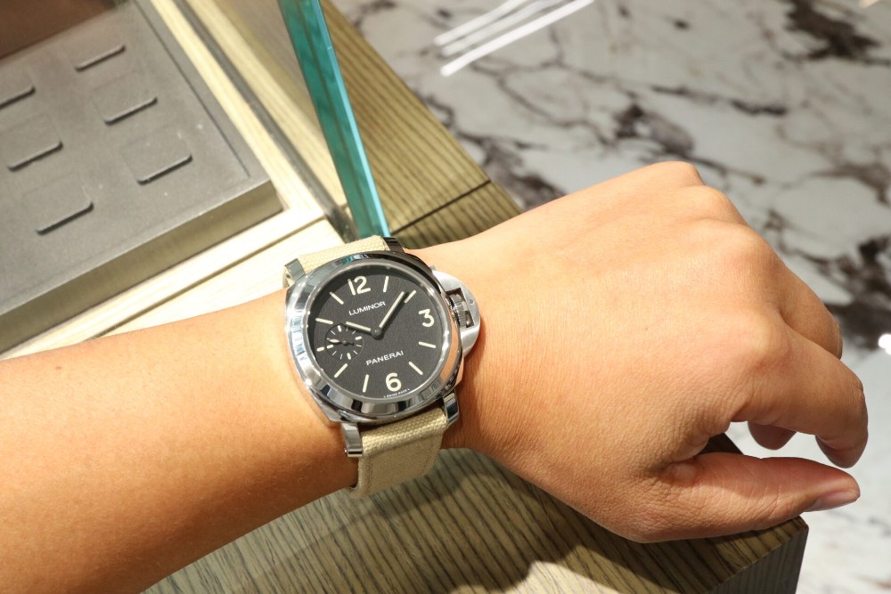 パネライ ルミノール42mm PAM01710 着用写真