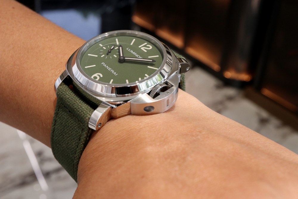 パネライ ルミノール42mm PAM01711 着用写真